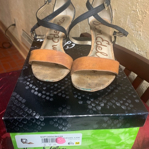 Sam Edelman wedged sandals - Picture 2 of 2